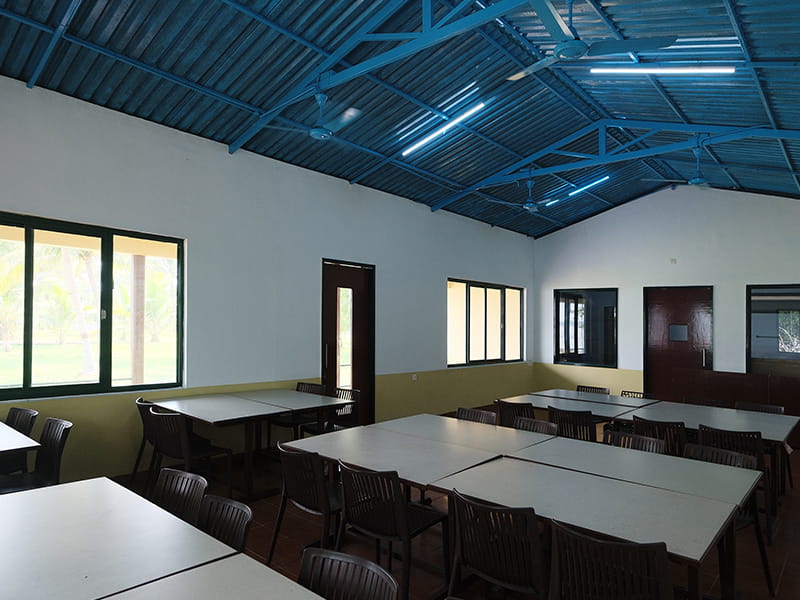 riverside-resort-style-villa-kerala